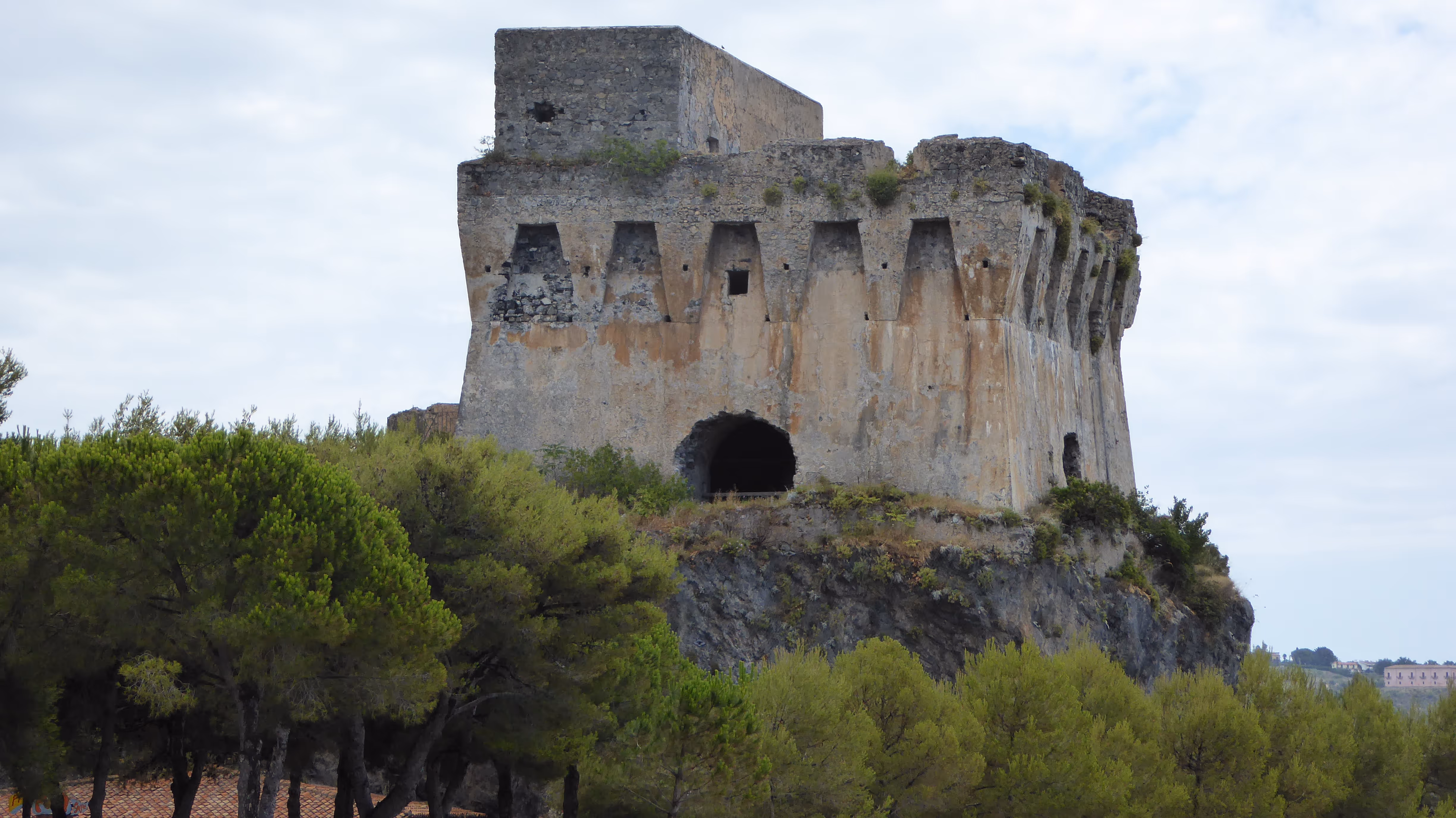 View of Torre di Fiuzzi.